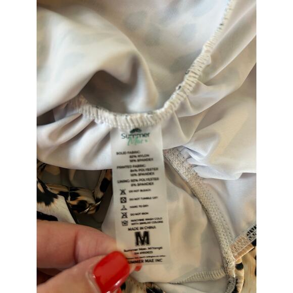 Summer Mae one piece swim suit size M leopard print criss cross adjustable strap - Picture 6 of 6
